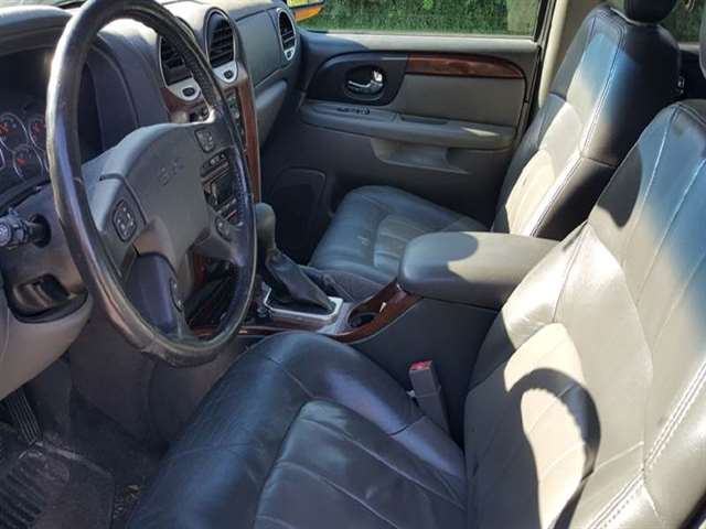 GMC Envoy XL 2003 photo 9